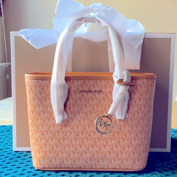 🌞  MICHAEL  KORS JET SET TRAVEL LOGO TOTE BAG 🌞 NWT 🌞 - Picture 1 of 16